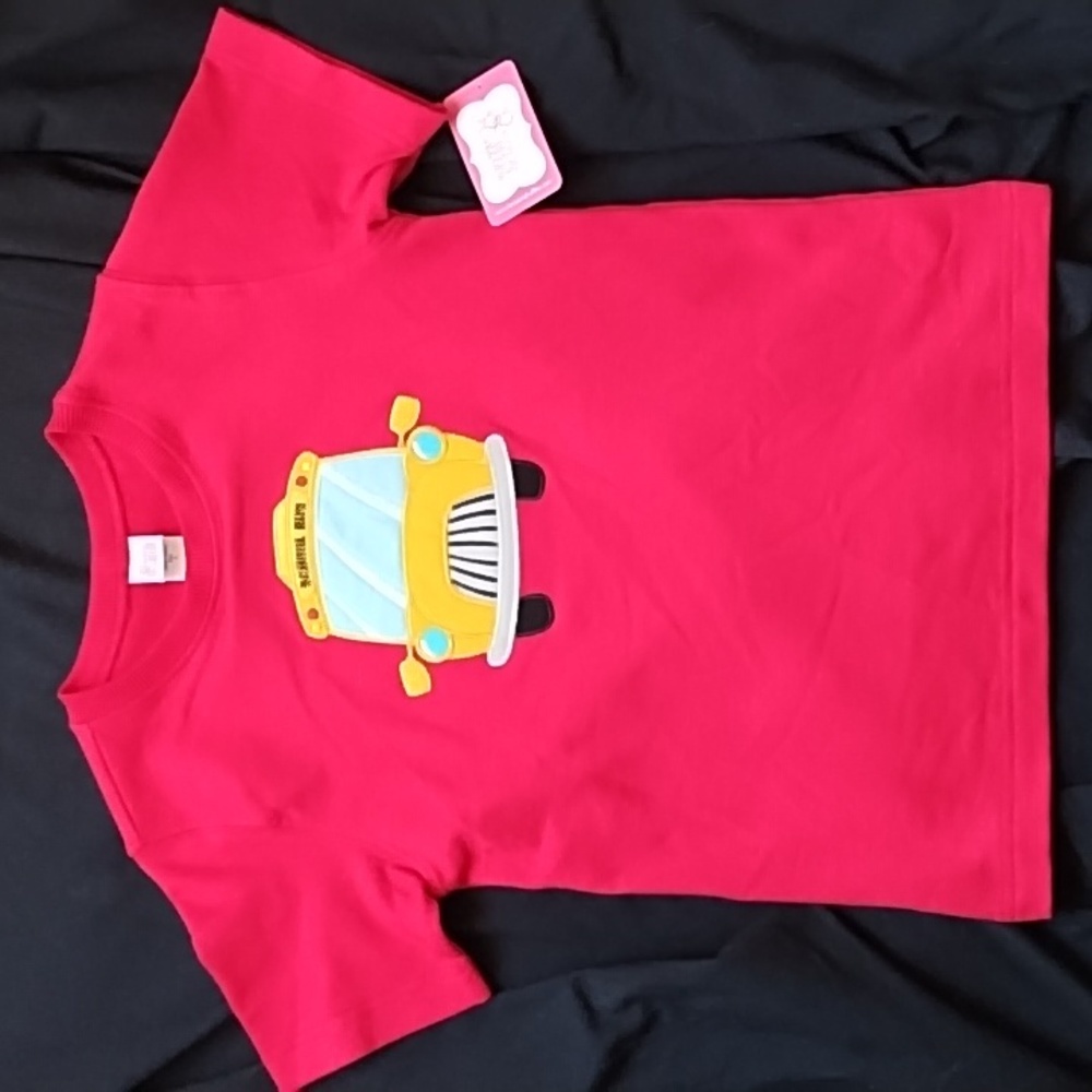 NWT Ricrac & Ruffles red tee with school bus on front. Kids 8